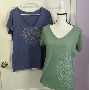 Bundle of 2 women's XL Columbia tshirts